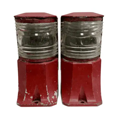 aluminum nautical deck light front glass detail