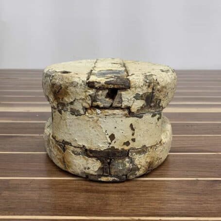 ITEM #P12-39 Vintage One Rope Wood Block Pulley Painted White 04 Vintage One Rope Wood Block Pulley Painted White