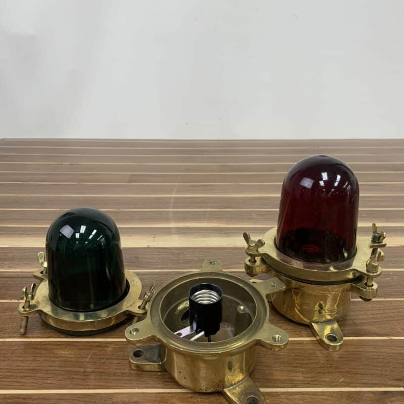 ITEM #P3-22B Red And Green Navigation Light Set With Shorter Globes 02