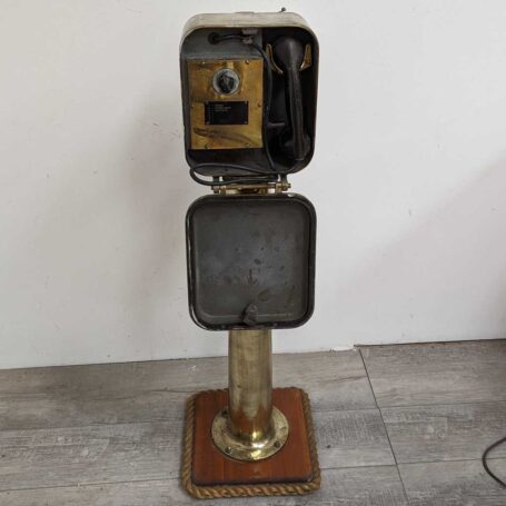 Brass Henschel Corporation Sound-Powered Telephone with Splash-Proof Pedestal 05 Brass Henschel Corporation Sound-Powered Telephone with Splash-Proof Pedestal