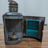 Vintage Kilbourn-Sauer Green Fresnel Glass Oil Lantern-open chamber