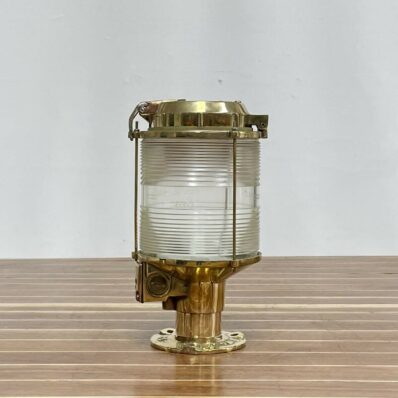 Post Mounted Clear Fresnel Tranberg Brass Light