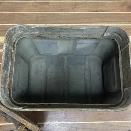 Vintage Ammunition Metal Box 09 Vintage Ammunition Metal Box-inside