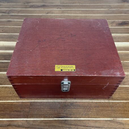 Vintage Micrometer Marine TAMAYA Sextant (6) op view of TAMAYA-branded wooden case with latch and logo