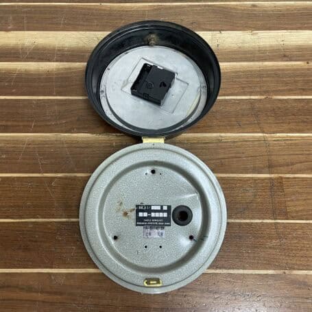 Vintage Polaris Brass Ship Clock (Non-Working) 02 Inside view of vintage Polaris brass ship clock with battery movement