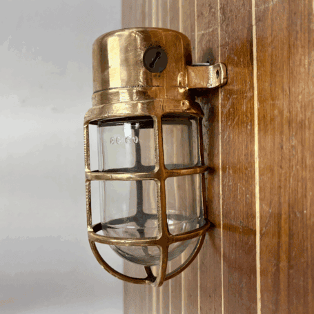 Pauluhn Smooth Top Red Brass Bulkhead Light (5) Pauluhn Smooth Top Red Brass Bulkhead Light (5)