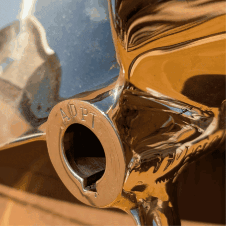 13 Inch Brass Propeller 07 brass boat propeller close up of hub
