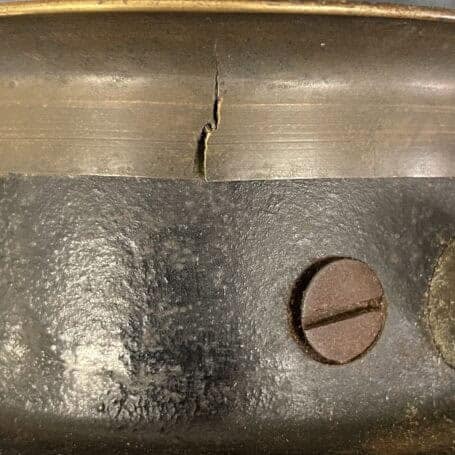 Vintage Brass Pressure Gauge - American Steam Gauge Co. Boston 05 Close-up of crack in vintage brass pressure gauge housing