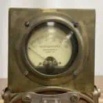Microamperes gauge reading 0 to 100 on vintage microamperes meter face