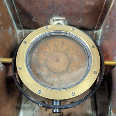 Antique Maritime Compass, Box with Mounting Bracket 08 Antique Maritime Compass, Box with Mounting Bracket 08